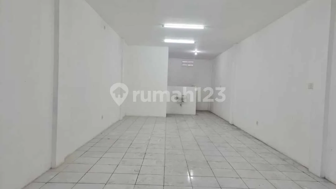 Ruko 3 Lantai Jalur Padat Buluh Indah Denpasar - Image 3 of 4