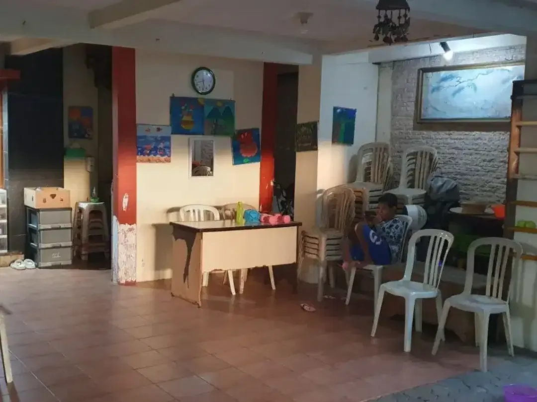 DIJUAL RUMAH STRATEGIS – LOKASI PREMIUM, DEKAT SEKOLAH DAN JALAN UTAMA - Image 9 of 10