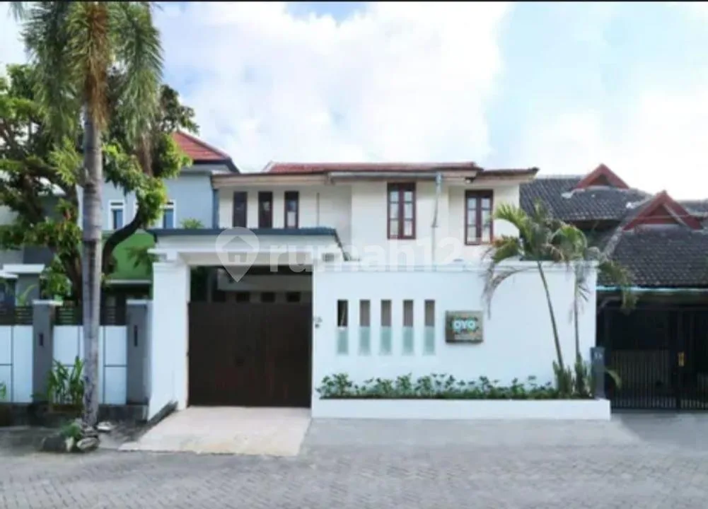 Dijual Rumah Siap Huni Di Kawasan Elit Mertanadi - Image 1 of 4