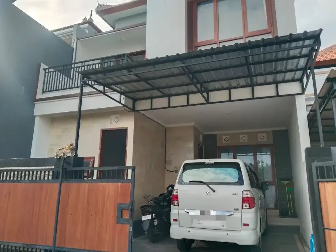 Dijual / Disewakan Rumah 2 Lantai Berlokasi di Perumahan One Gate System - Image 2 of 10
