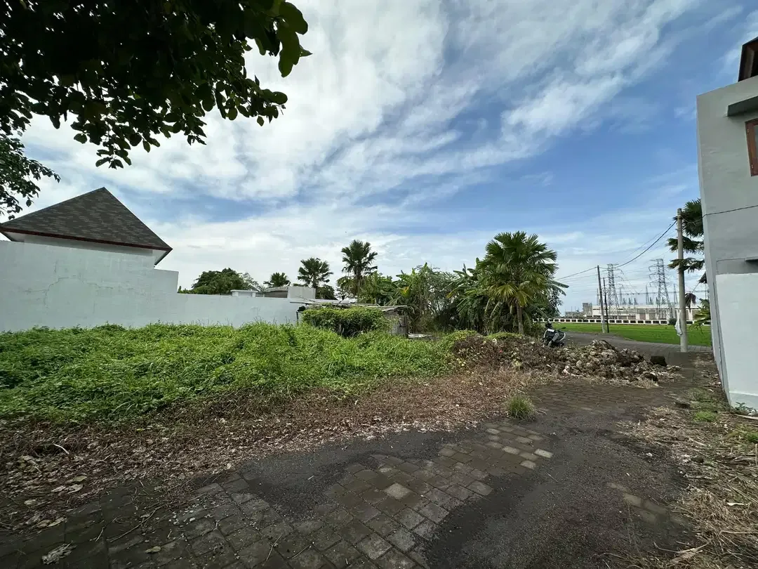 15 Menitan Canggu TANAH PANTAI KEDUNGU LINGKUNGAN VILLA VIEW SAWAH - Image 1 of 10