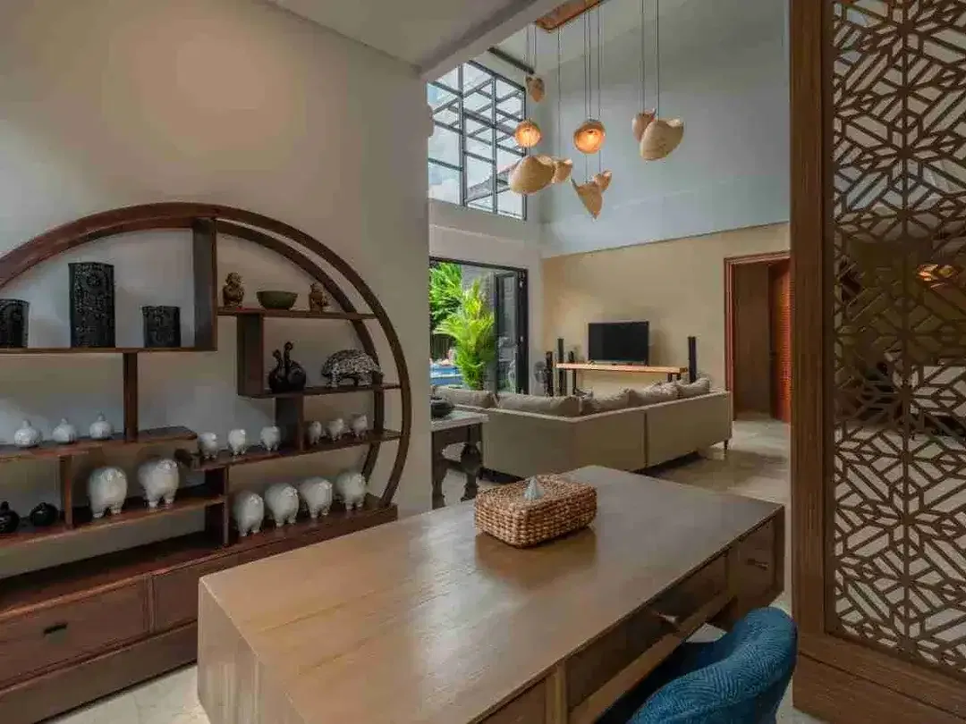 Villa Tropis Mewah Kerobokan Full Furnished - Image 2 of 10
