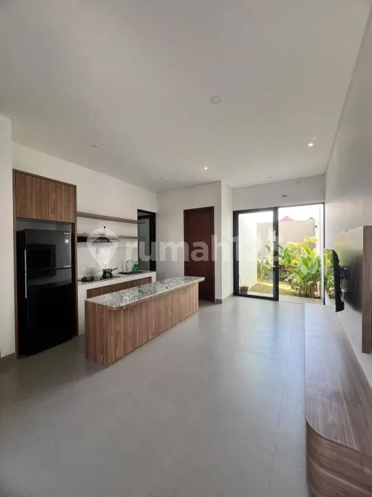 Disewakan - Rumah Baru dengan Gaya Modern Minimalis di Kawasan Renon, Fully Furnished, Dekat dengan Kawasan Sanur - Image 3 of 4