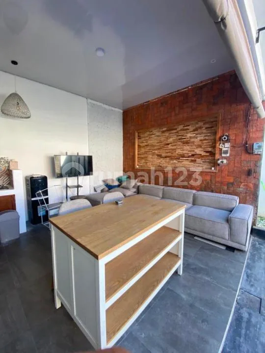 Rumah 2Br dengan Private Pool di Ungasan - Cocok untuk Investasi - Image 1 of 4