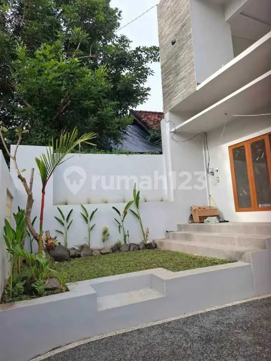 Brand New House (Indent) - Rumah 2 Lantai Area Strategis dan Harga Terjangkau - Image 3 of 4