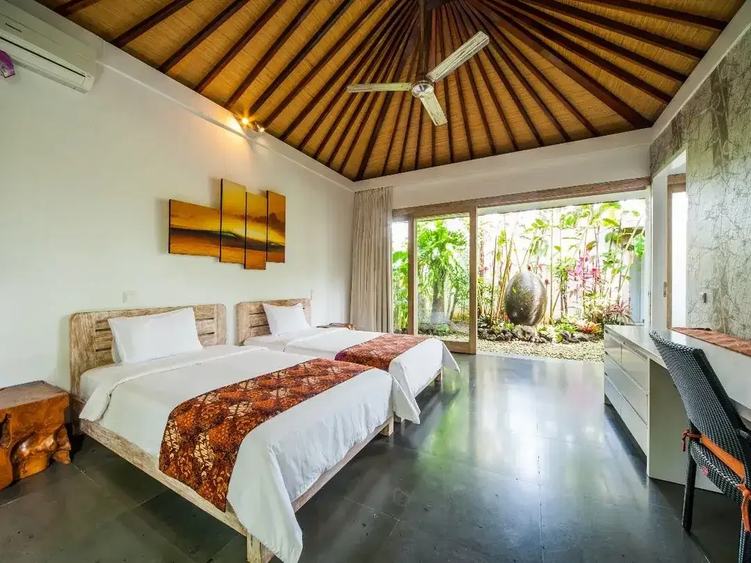 Villa Pecatu Ungasan Bangunan Mewah Dengan Pemandangan Hutan - Image 2 of 10