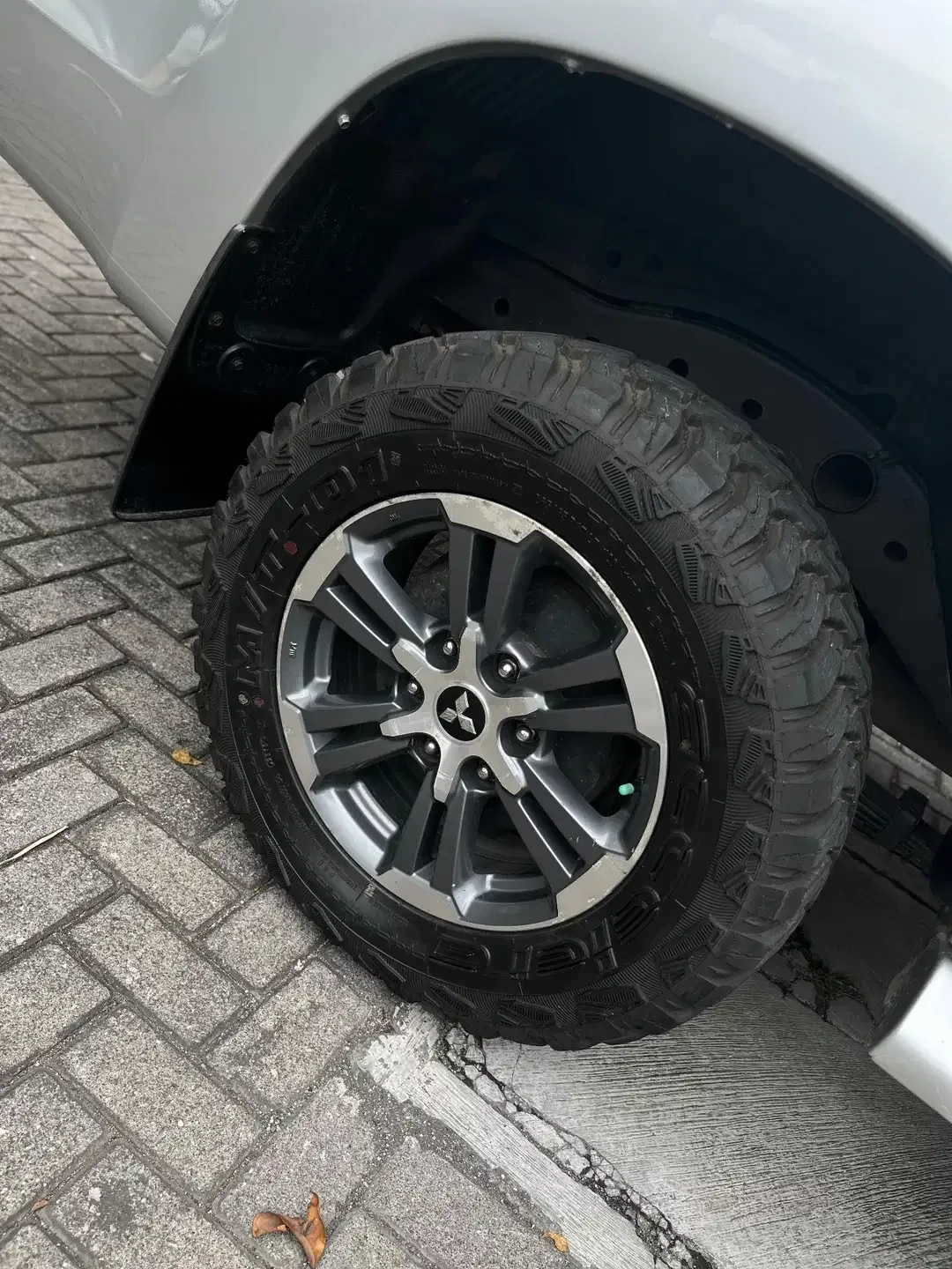 Mitsubishi Triton 2019 Diesel - Image 1 of 10