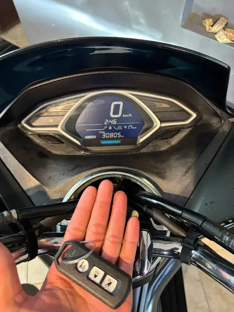 HONDA PCX 150 TAHUN 2020 PAJAK HIDUP SURAT LEMGKAP - Image 7 of 7