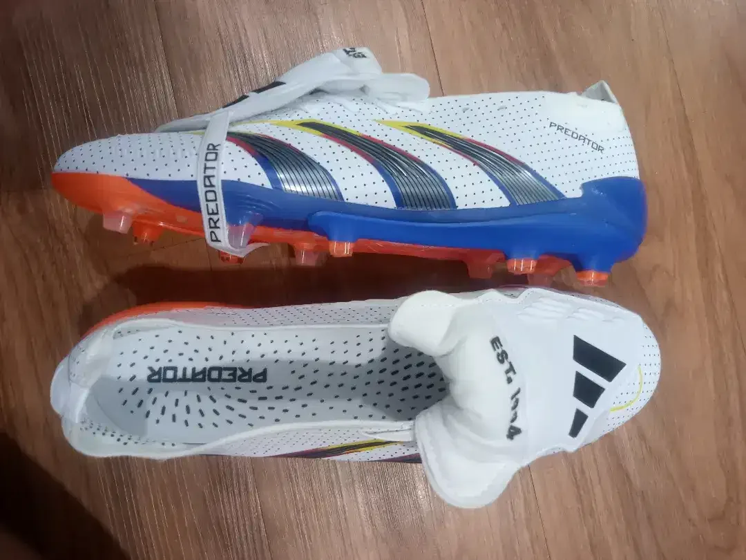 Sepatu bola import - Image 2 of 9