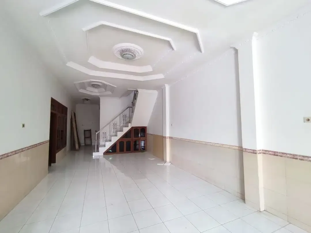 Dijual Rumah Lantai 2 Lokasi di Jl Merdeka Raya Kuta - Image 4 of 6
