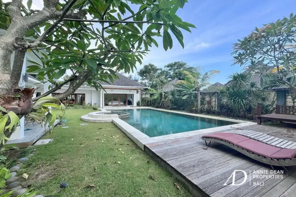 PRIME FREEHOLD PROPERTY IN A GATED COMPLEX FOR SALE - LAND VALUE ONLY - Image 4 of 10