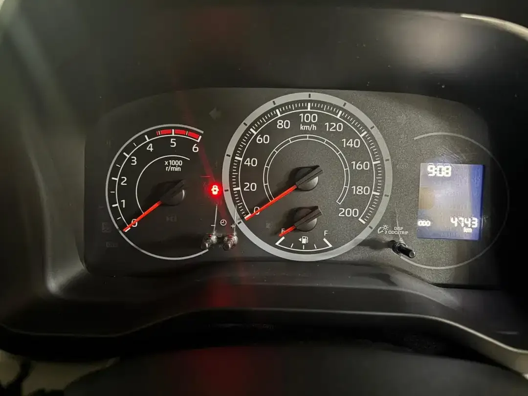 Hiace premio manual - Image 5 of 7