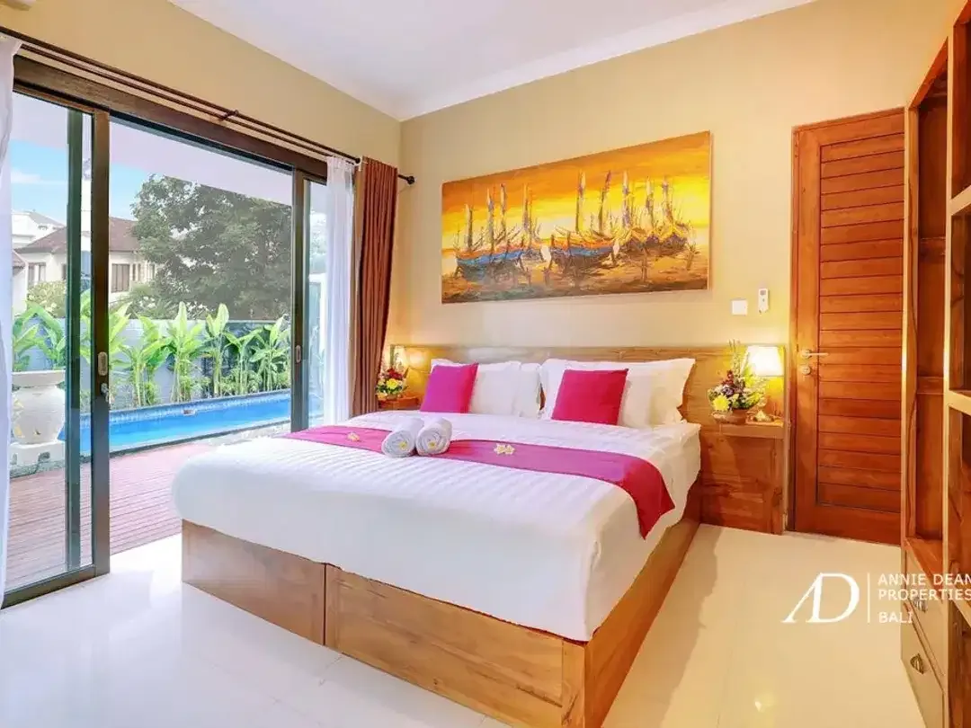 FREEHOLD | MODERN BALINESE-STYLE VILLA IN PETITENGET - Image 9 of 10