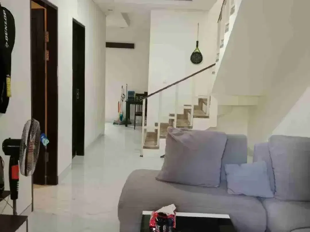 DI JUAL RUMAH LANTAI II GRAND SRIKANDI MANSION CEPAKA DALUNG ONE GATE SISTEM - Image 2 of 10