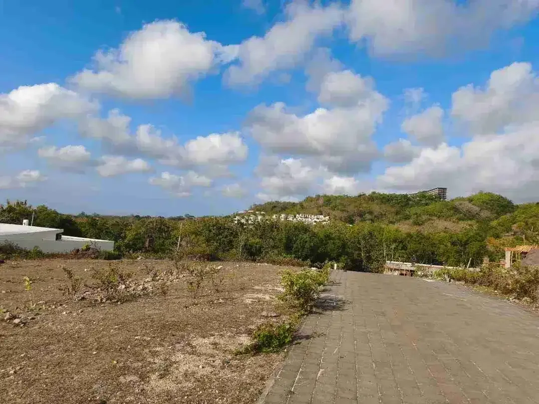Tanah Komersial Bisa Ambil 176m² di Labuan Sait Uluwatu - Image 1 of 10