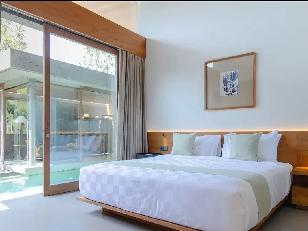 Villa 2 Bedroom Freehold di Canggu – Batu Bolong - Image 7 of 10