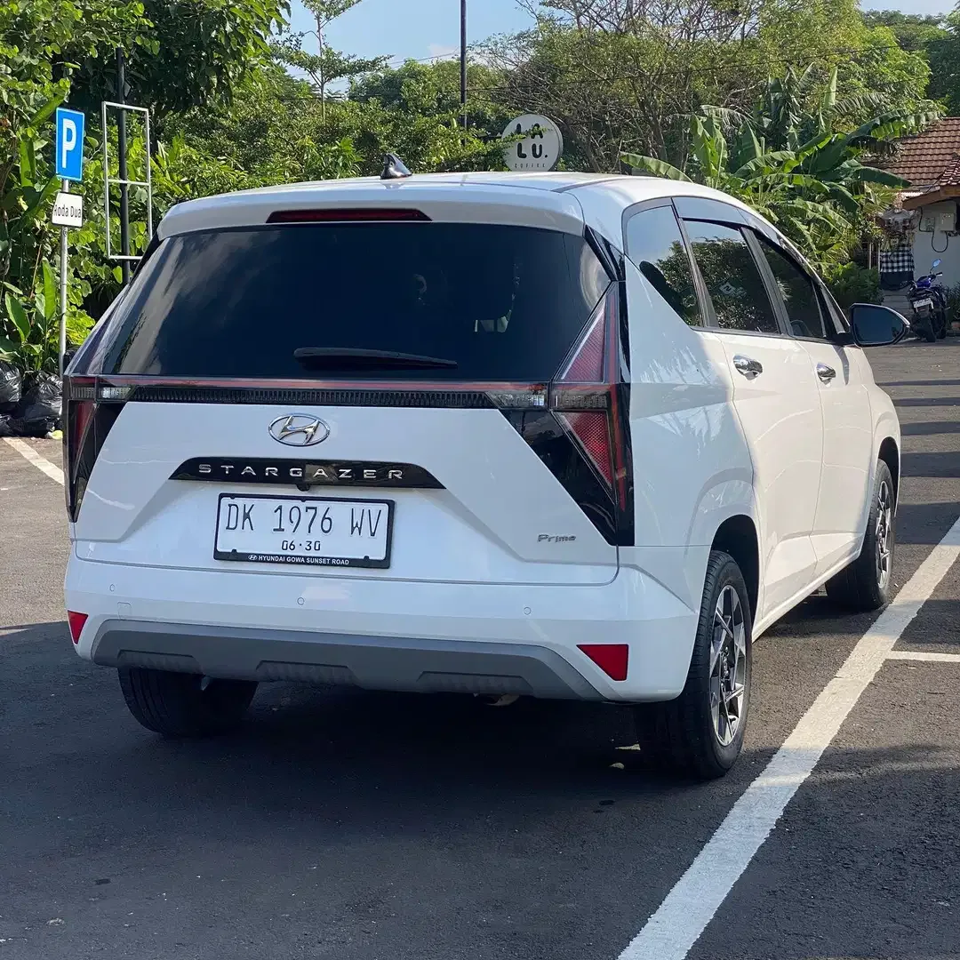 Hyundai Stargazer Prime 1.5 AT - 2022 - Image 6 of 9