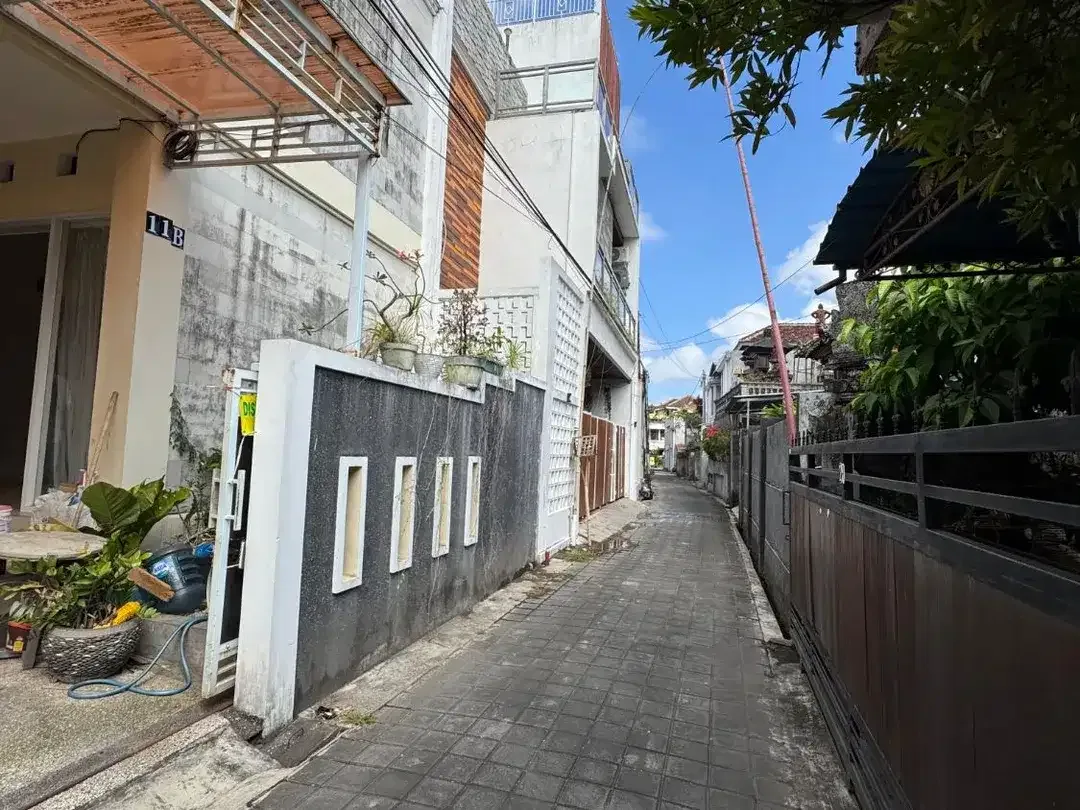 RUMAH DI PUSAT KOTA DENPASAR - Image 2 of 10