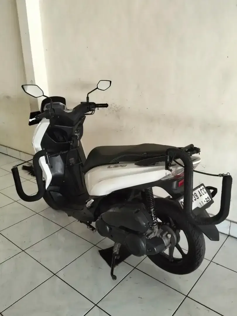 YAMAHA LEXI 125 TAHUN 2019 PAJAK HIDUP SURAT LENGKAP - Image 3 of 6