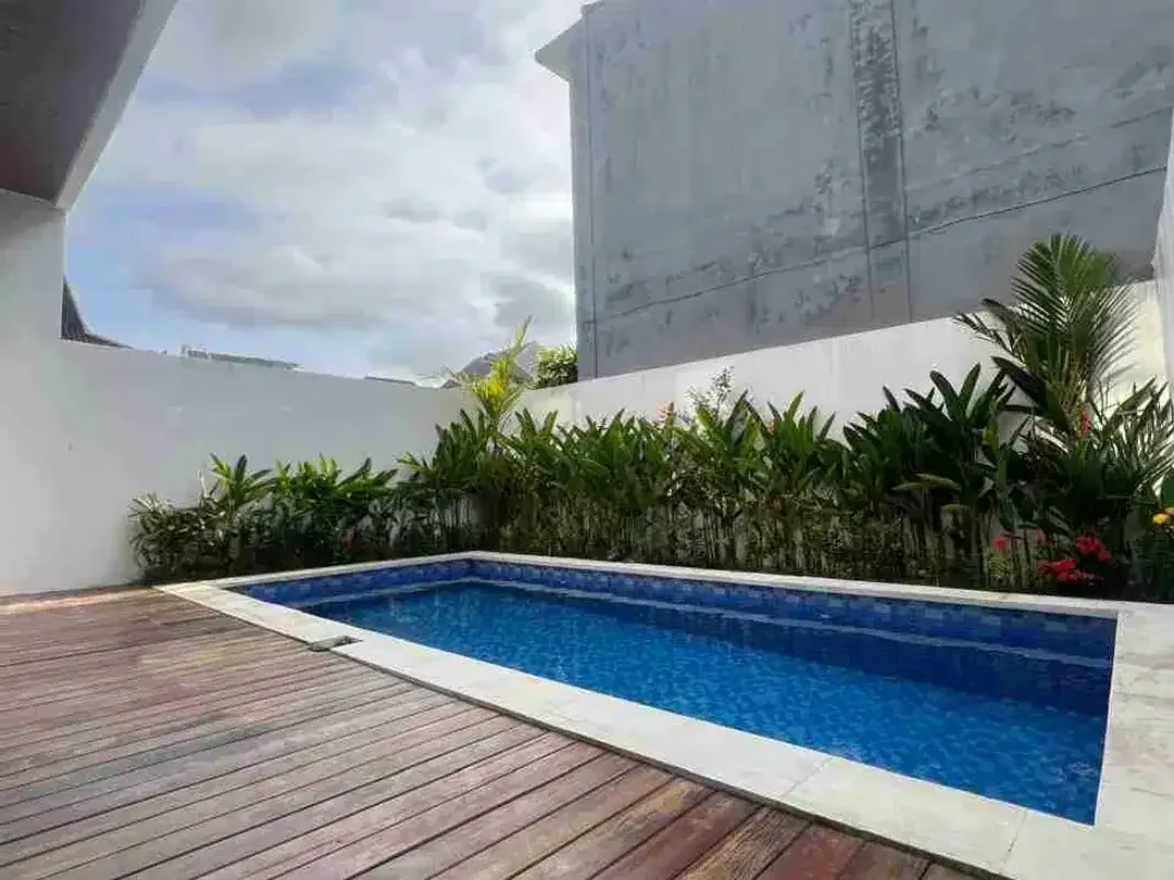 DI JUAL VILLA SEMI FURNISHED AREA PRIME CANGGU - Image 2 of 10