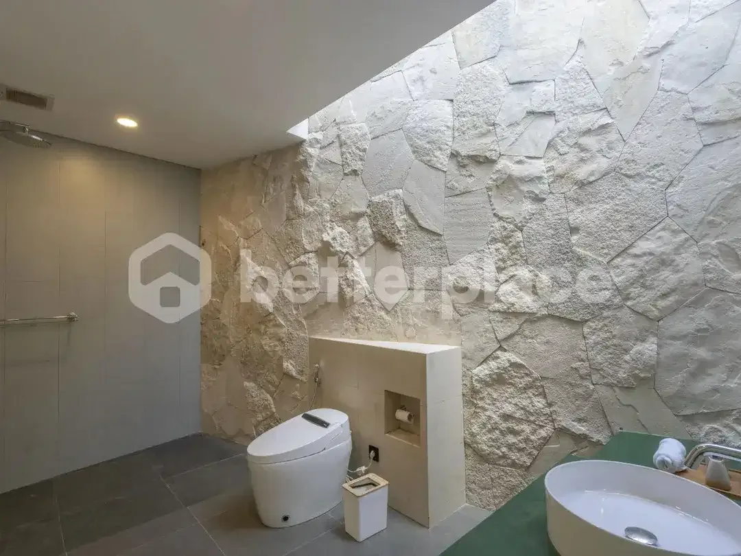 Modern Villa Complex in Babakan, Canggu – 2 Bedrooms + Office and 1 Bedroom Unit - Image 10 of 10