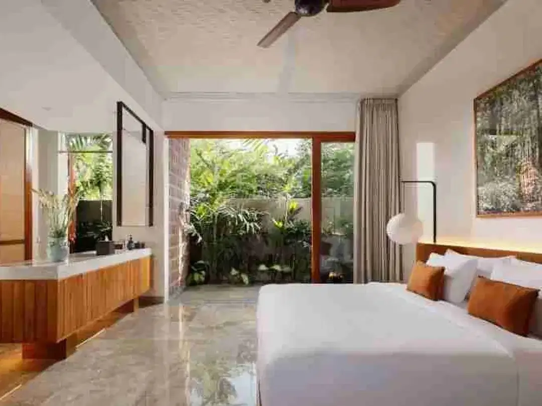 7 BEDROOMS IN PERERENAN FREEHOLD FOR SALE - Image 9 of 10