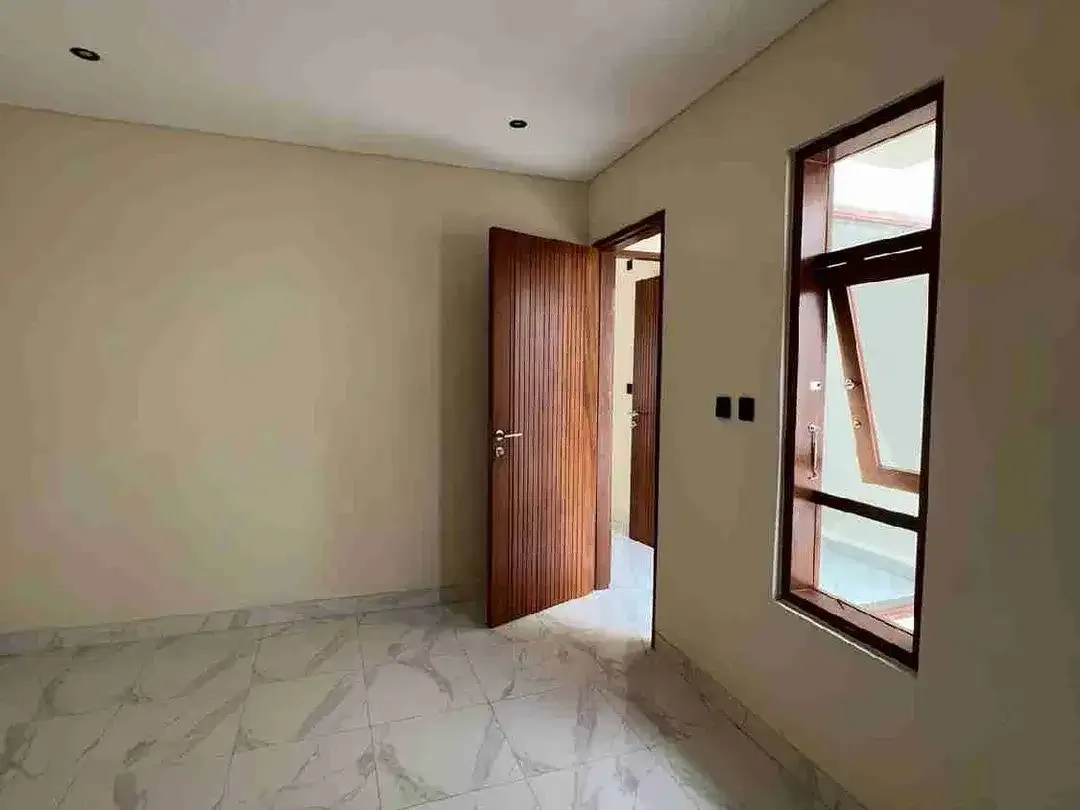 Villa Baru 2 Lantai Tukad Balian Renon Siap Huni Modern Elegan - Image 9 of 10