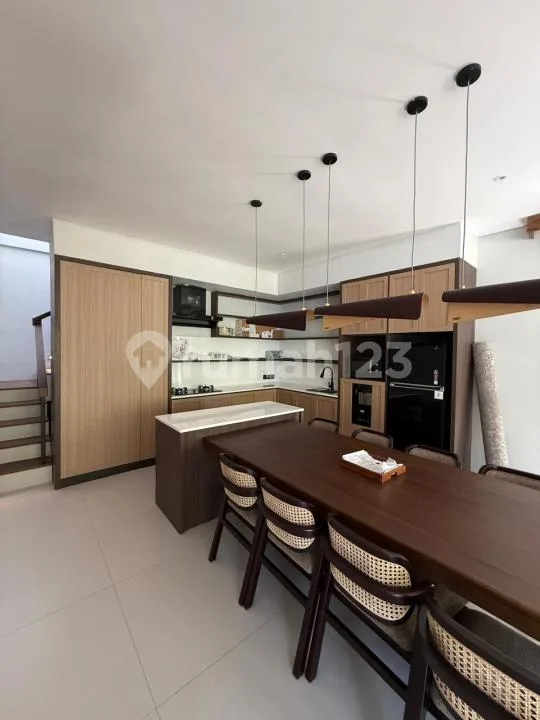 Dijual Villa Mewah Daerah Anh Canggu Lengkap dengan Pool Bali - Image 3 of 4