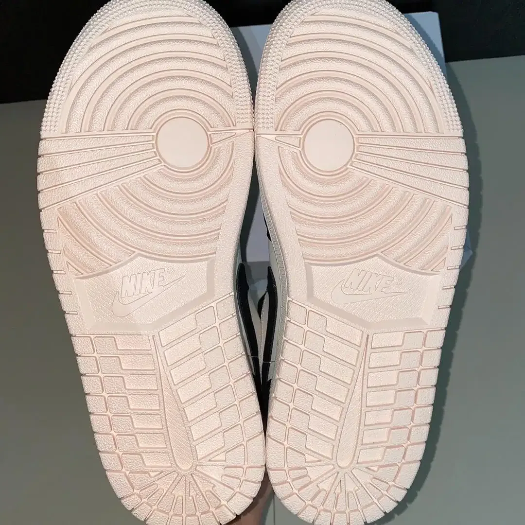 Nike Air Jordan 1 Low Women Guava Ice - Image 9 of 10