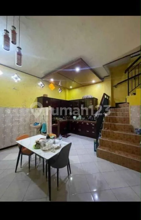 Dijual Murah Rumah Sesetan Denpasar Selatan Bangunan 3 Lantai - Image 2 of 4