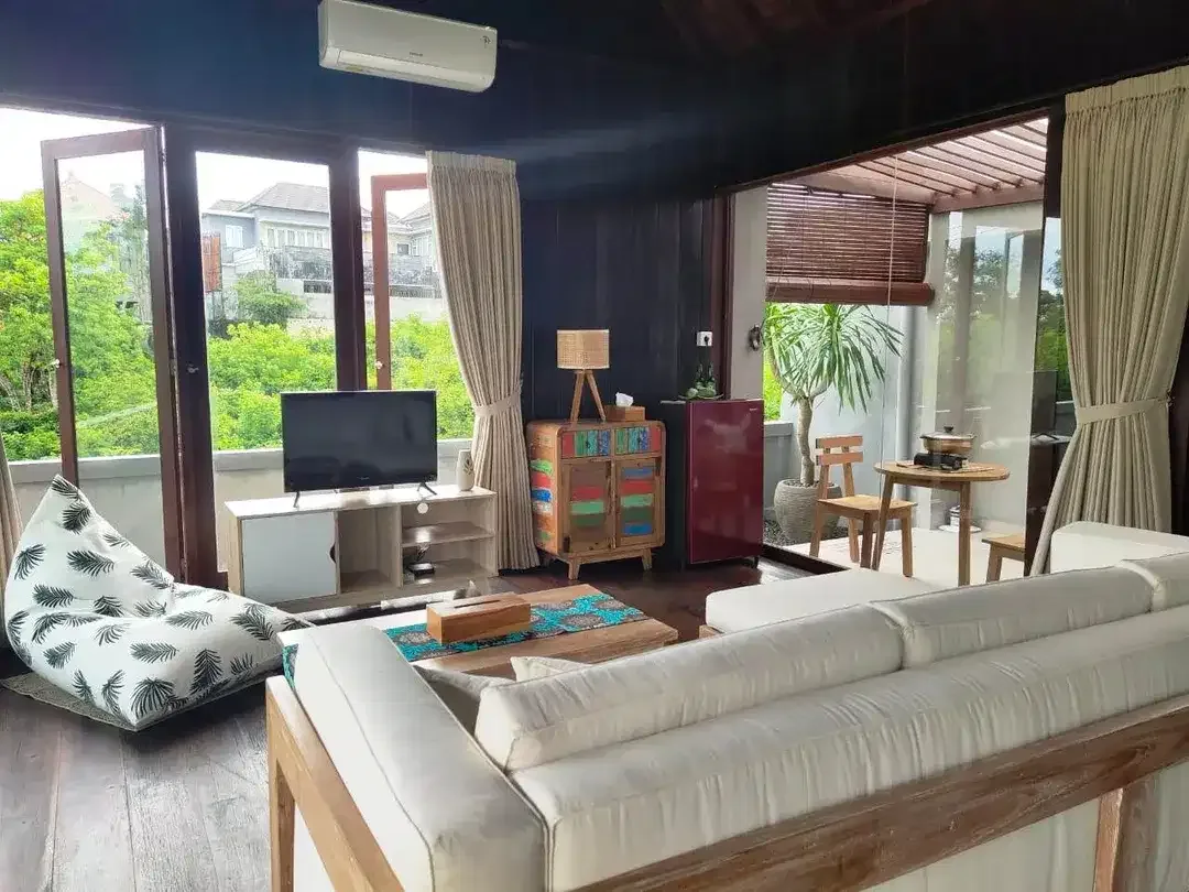 Dijual Villa!! Taman Hijau Lokasi Area Hotel Bintang Lima di Taman Mumbul - Jimbaran - Image 7 of 10