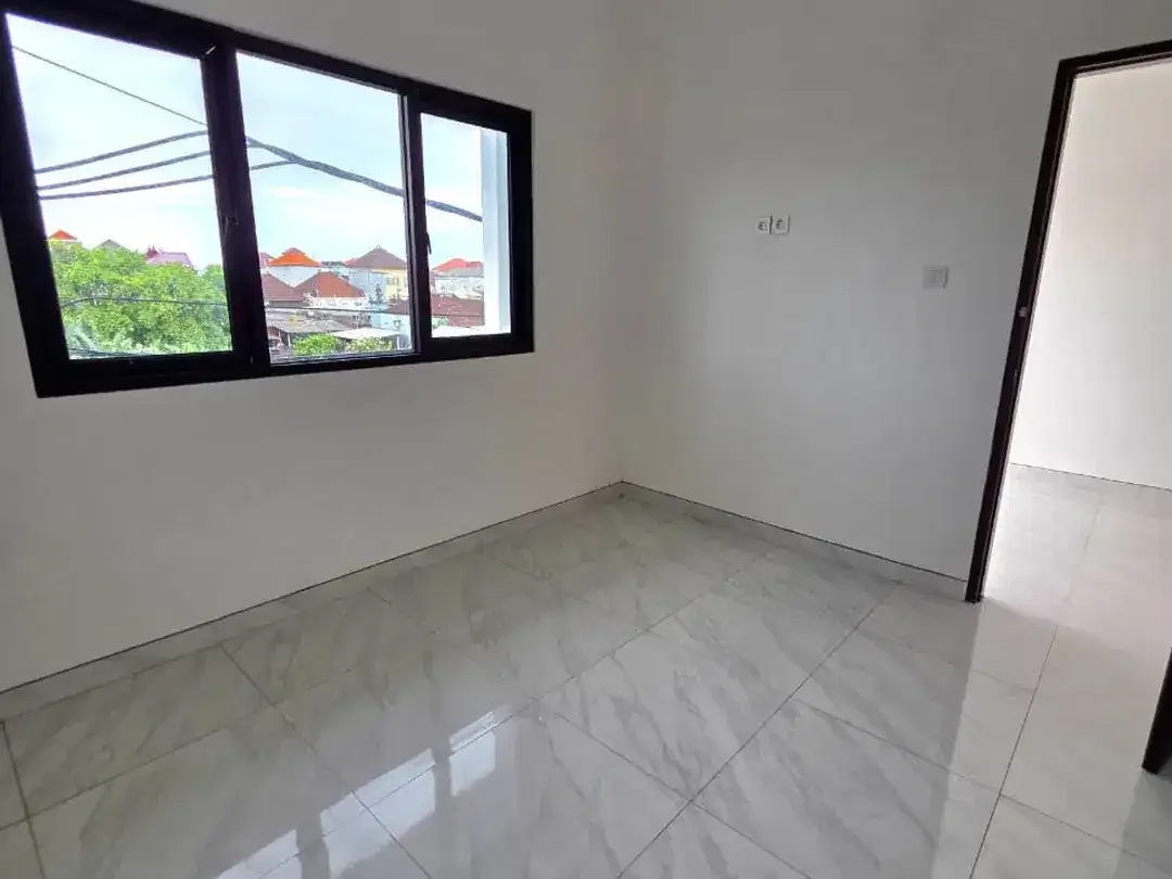 Ruko Strategis 3 Lantai di Pinggir Jalan Raya Utama – Jl. Gn. Tangkuban Perahu, Padang Sambian - Image 6 of 10
