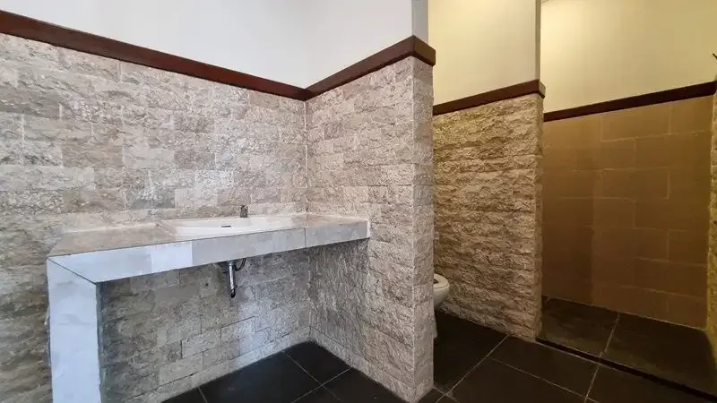 Dijual Villa Modern View Sawah & Akses Jalan Lebar di Area Kerobokan - Image 7 of 10