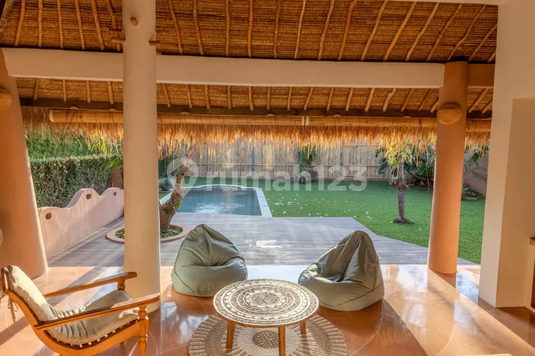 Unique Tropical Villa - Central Umalas - Image 3 of 4