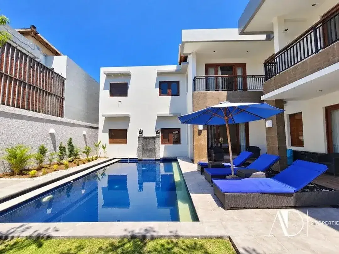LEASEHOLD | 3-BEDROOM VILLA IN THE HEART OF SEMINYAK - PRIME LOCATION - Image 2 of 10