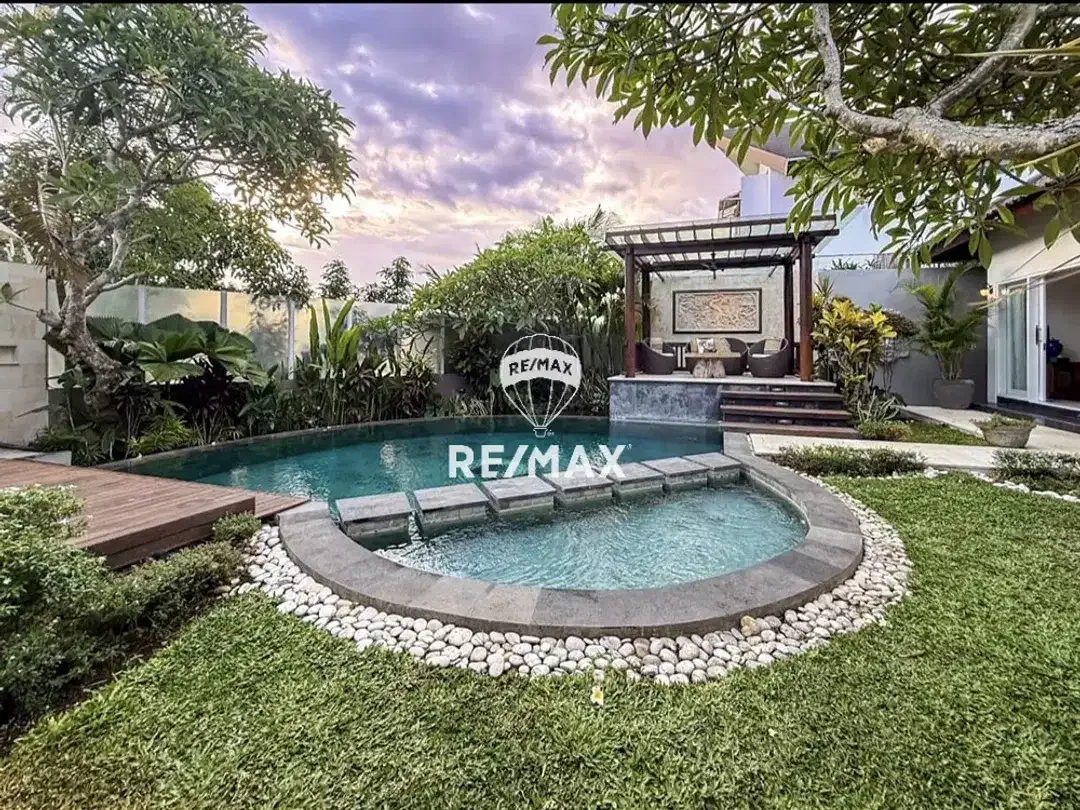 Dijual Villa Dekat Pantai Berawa Dan Finns & Beach Club Di Canggu, Bali - Image 2 of 10