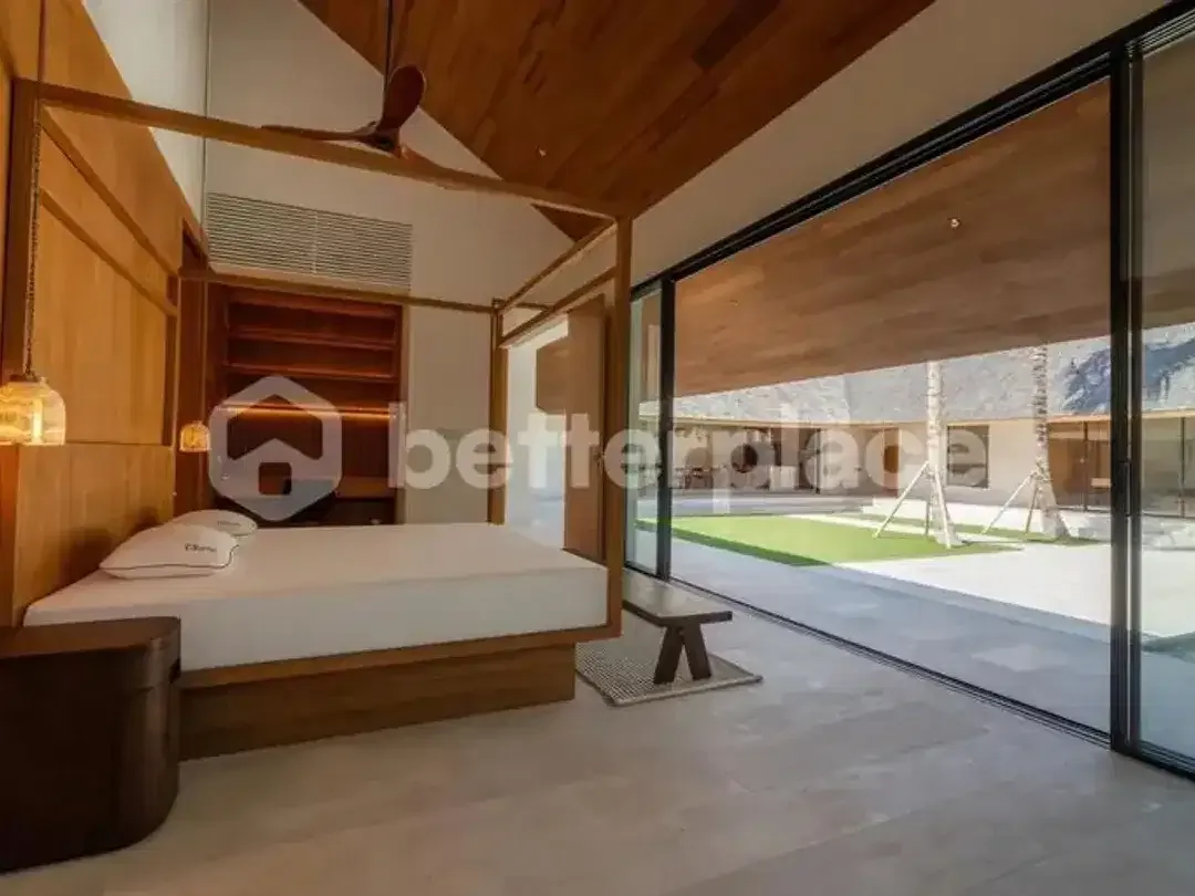 Grand Luxury 5-Bedroom Villa in Tumbak Bayuh – Private Estate Near Canggu & Pererenan - Image 4 of 10