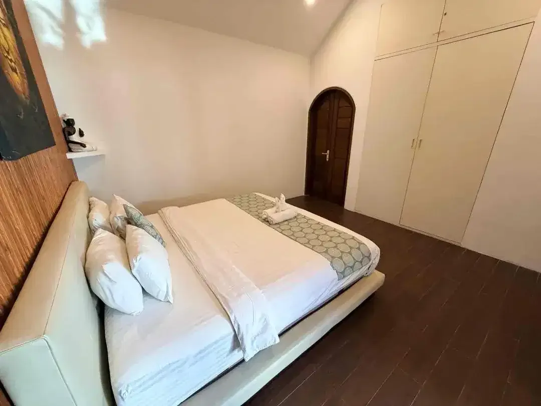 MODERN 2BR VILLA IN UMALAS - Image 8 of 10