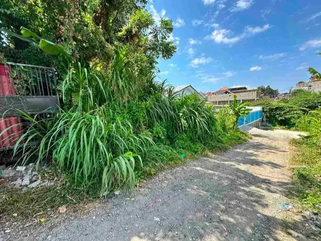 Di jual tanah luas 495 M2 di jalan cargo indah selatan Citraland Denpasar - Image 2 of 10