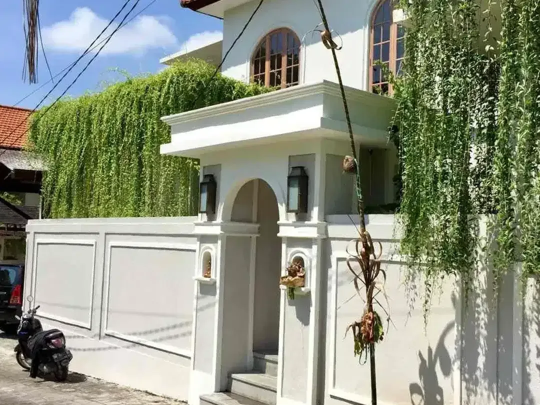SALE Villa SHM 3 Kamar dengan Kolam Renang di Kayutulang Canggu - Image 2 of 10