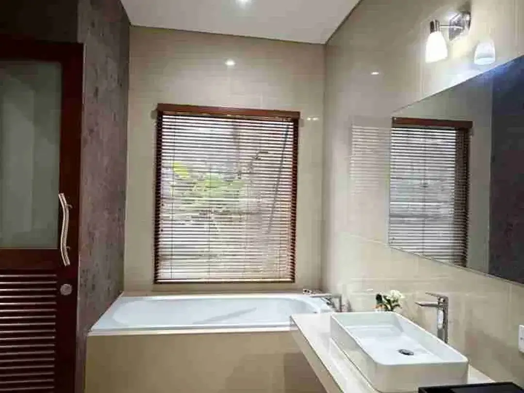 Buc Villa Mewah 4Room One Gate Security Fully Furnish Jimbaran Bali - Image 9 of 10