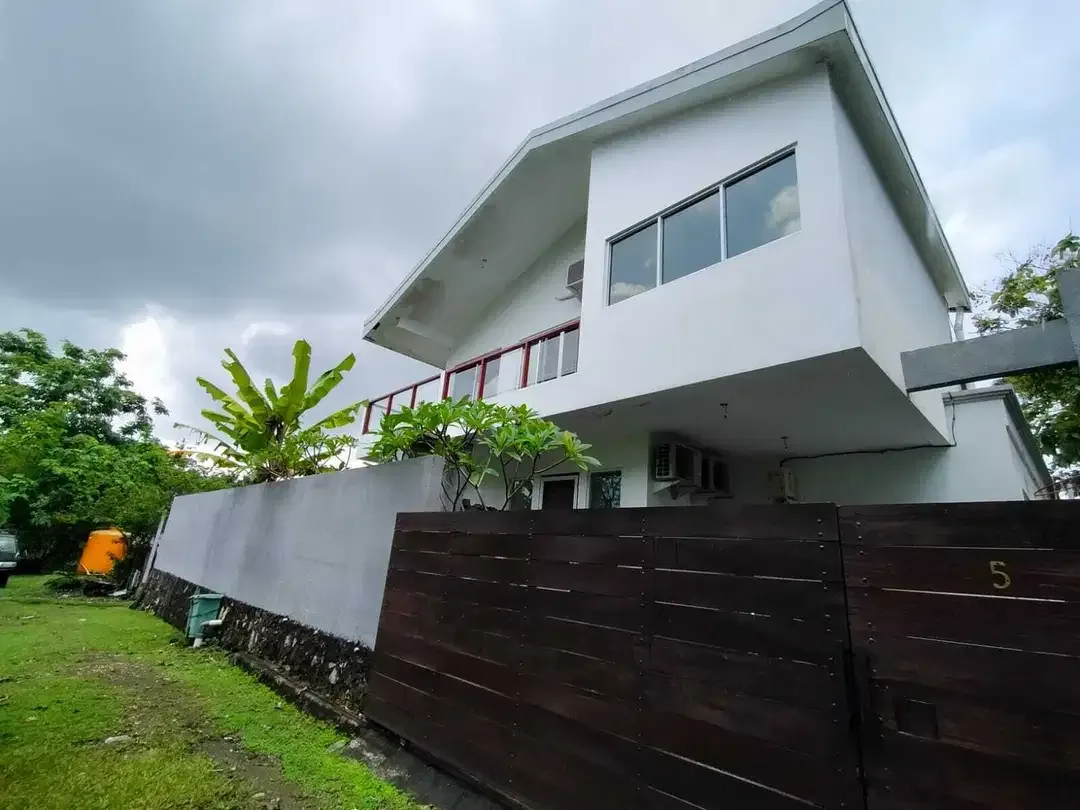rumah minimalis di jimbaran,tanah msh luas, bs untuk perluasan - Image 1 of 10