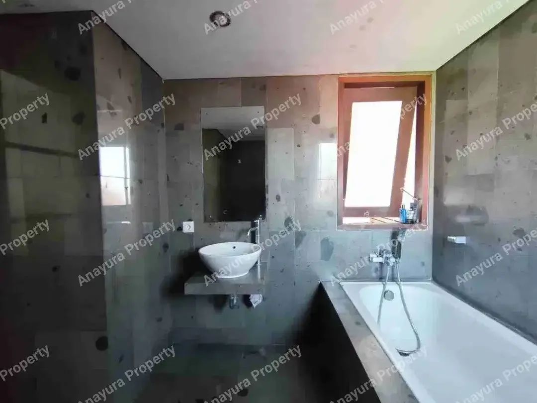 Villa 3BR Sanur Dekat Pantai - Image 5 of 10