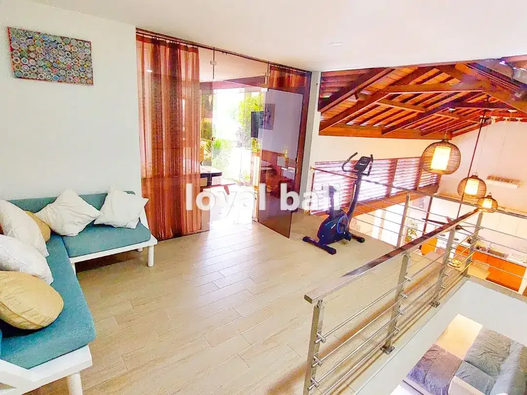 Villa, Stylish and Elegant Villa in Jimbaran, Bali - Image 4 of 10