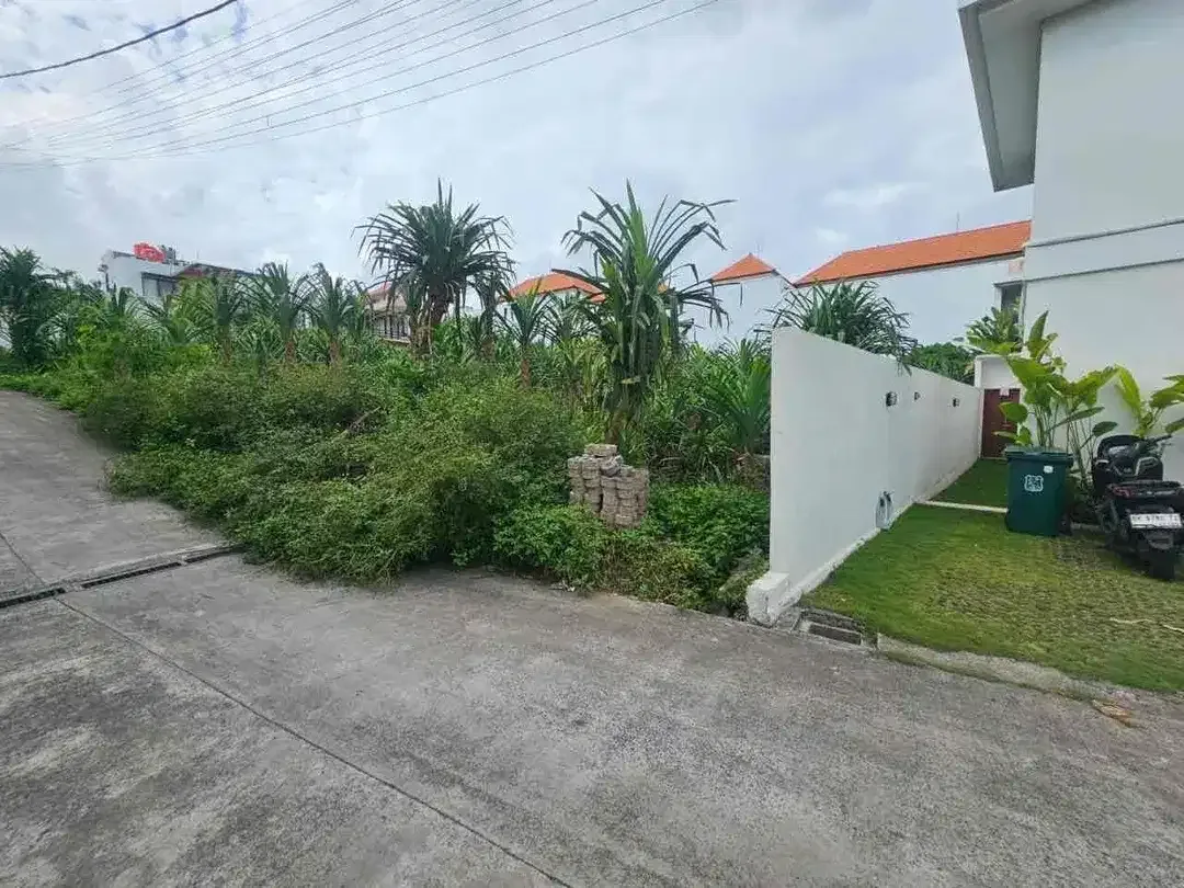 Dijual Tanah Plot Kecil 4 Are di Tumbak Bayuh Pererenan Canggu - Kawasan Villa - Image 7 of 9