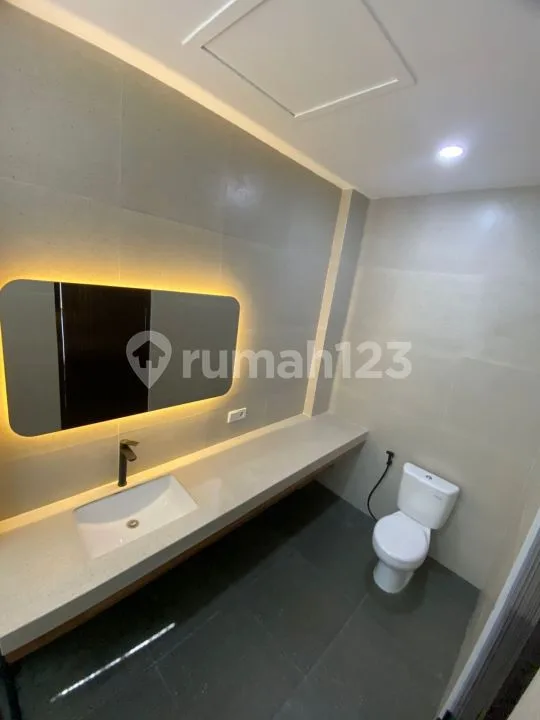 Brand New 3 BR Villa In Yelow Zone Padonan Canggu - Image 2 of 4