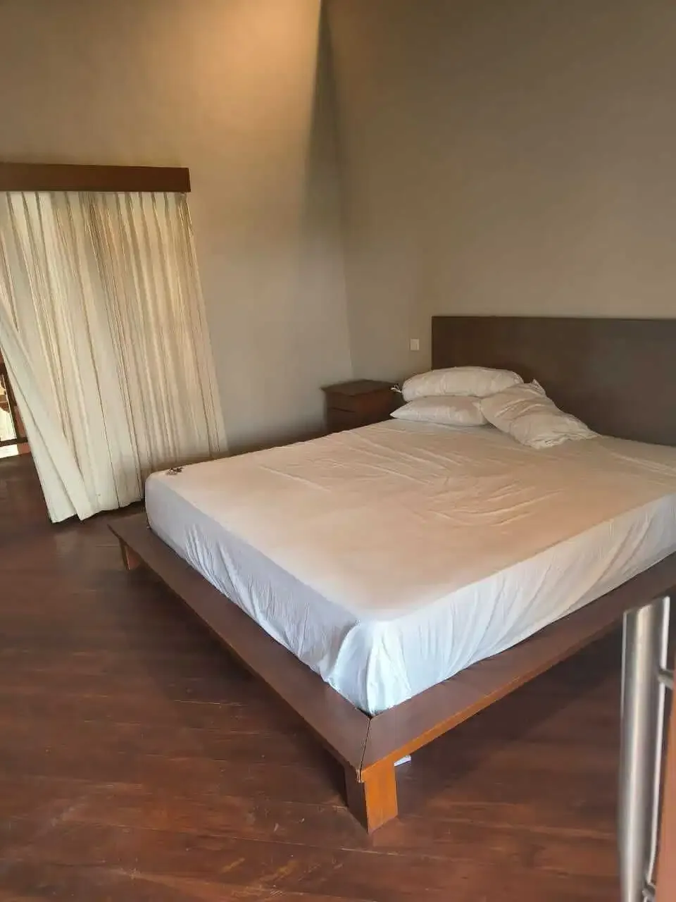 FOR RENT VILLA 3BR FURNIHED BIG GARDEN BIG POOL LOCATION UMALAS - Image 10 of 10