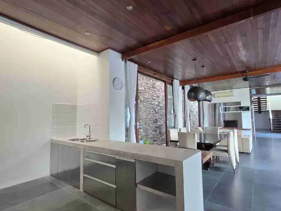 freehold luxury villa at sanur - Image 10 of 10