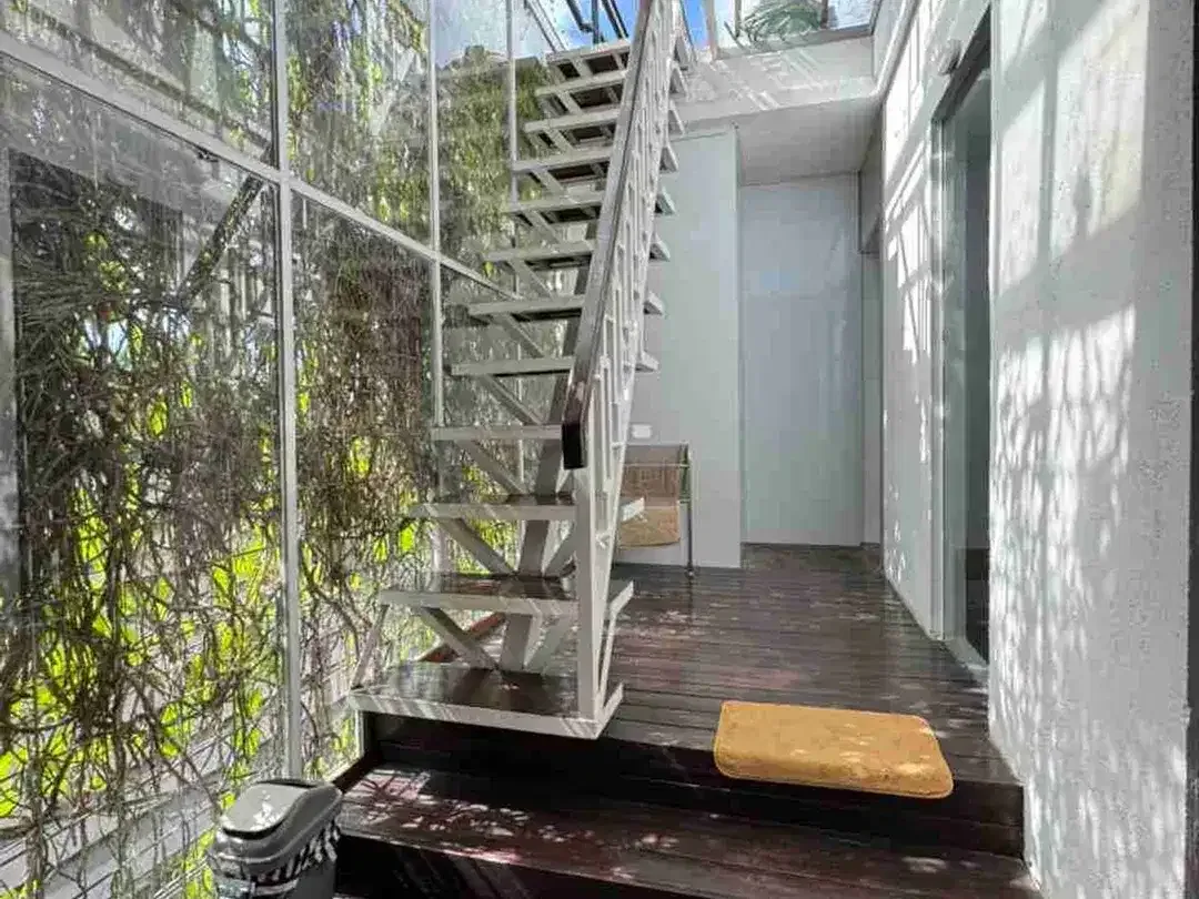 VILLA 3BR SHM JIMBARAN – PRIVATE POOL & ROOFTOP, 3 MENIT KE PANTAI - Image 8 of 10