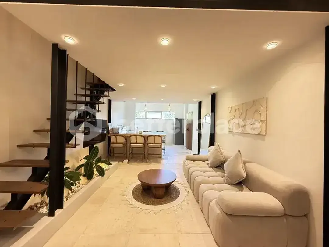 Spacious 2 Bedroom Apartment in Prime Sanur Location - Image 2 of 10